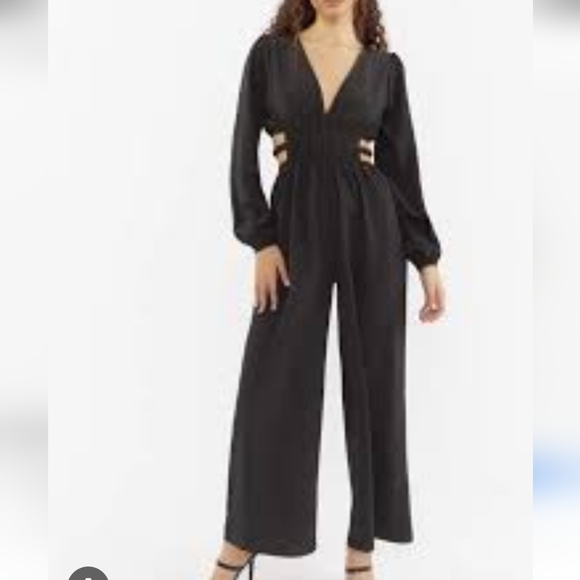 Forever 21 Pants - euc  Black Jumpsuit with cut out. sz small